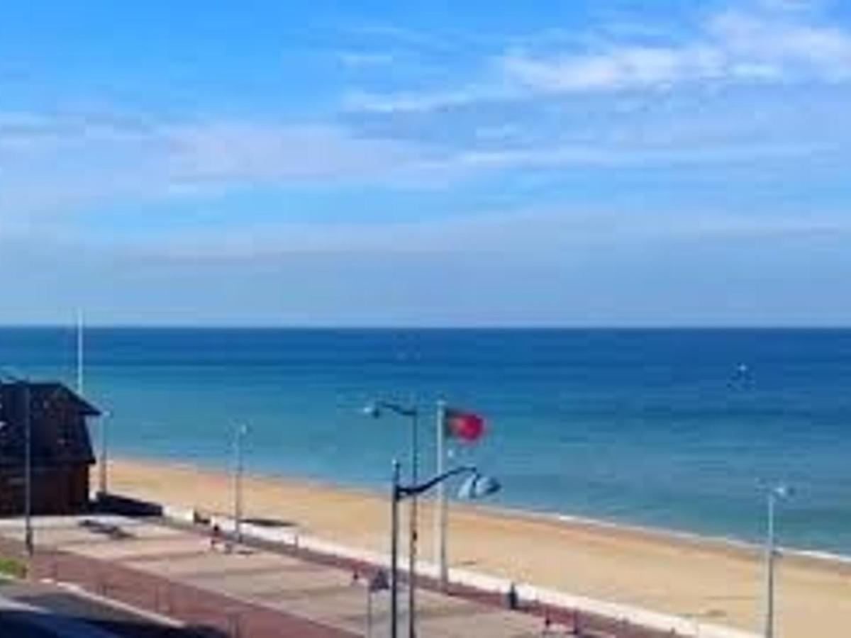 Appartement En Front De Mer A Villers-Sur-Mer Face Au Casino, 2P Tout Equipe Avec Parking Privatif - Fr-1-712-14 Экстерьер фото